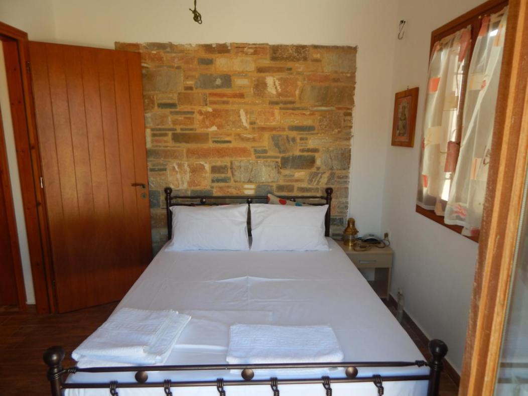Armonia Studios, Apartments & Villa Μικρή Βίγλα Δωμάτιο φωτογραφία