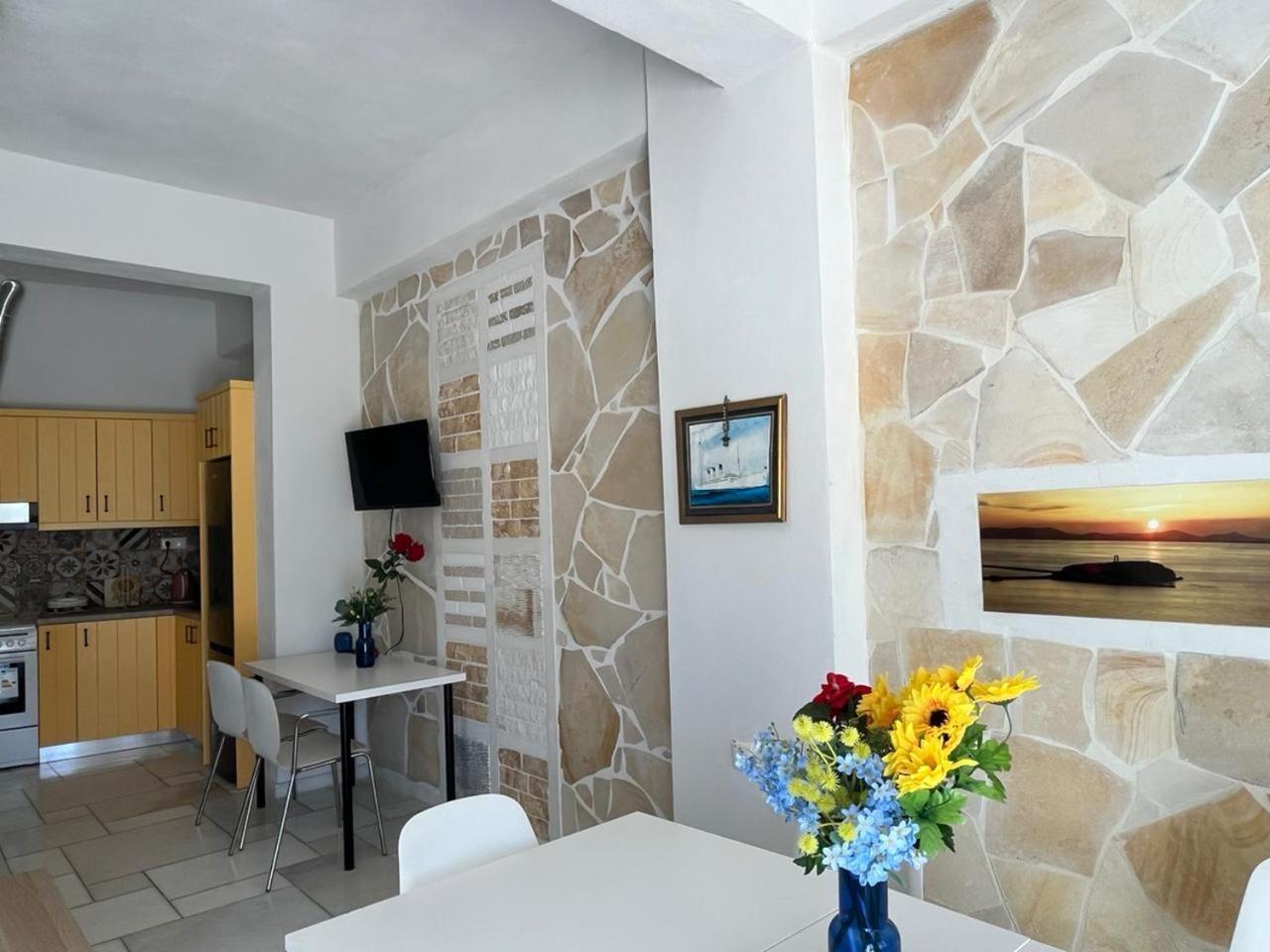 Armonia Studios, Apartments & Villa Μικρή Βίγλα Εξωτερικό φωτογραφία